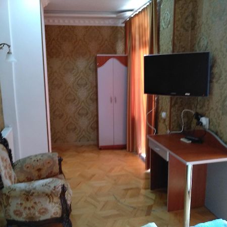Hotel Edemi Kutaisi Esterno foto