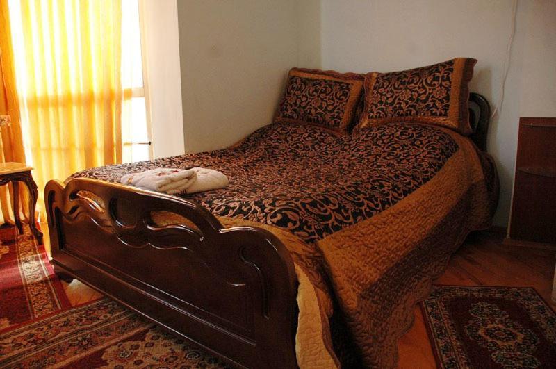 Hotel Edemi Kutaisi Esterno foto