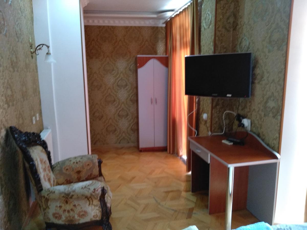 Hotel Edemi Kutaisi Esterno foto